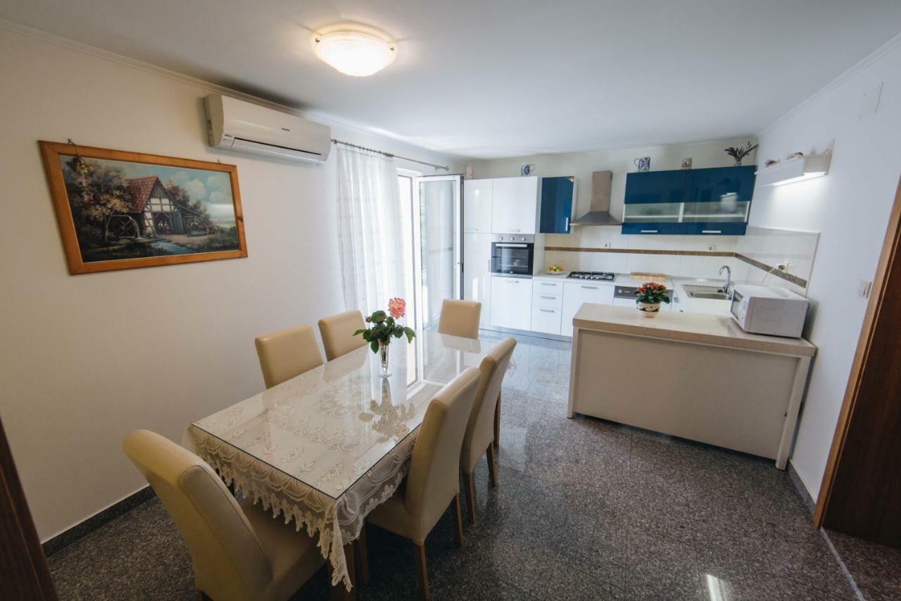 Apartment Danica Split Eksteriør billede